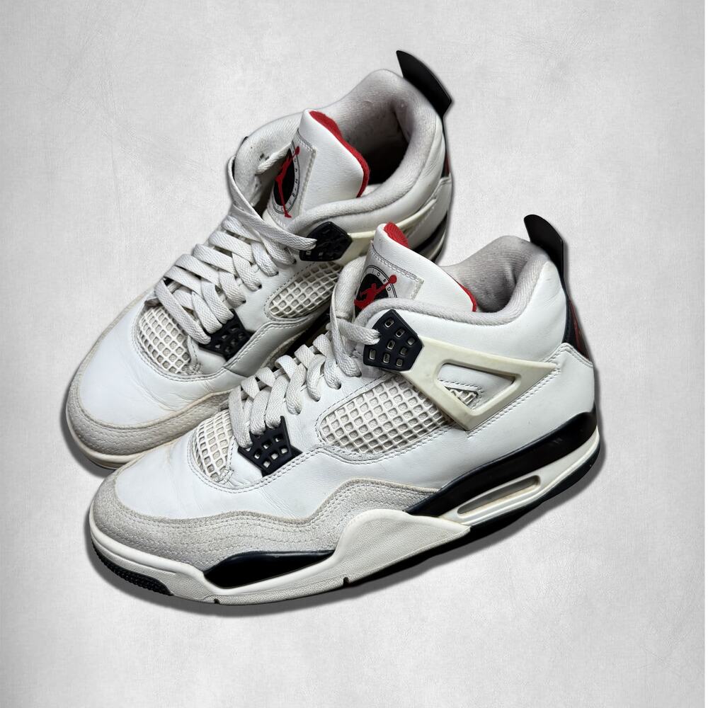 Jordan 4 Retro Flight Club